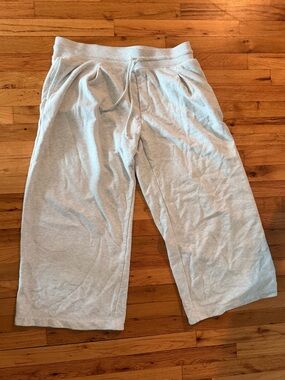 Wide leg American eagle sweatpants